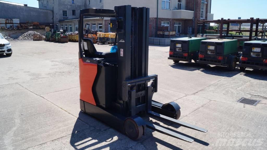 Linde R 20 N Lükandmastiga tõstukid