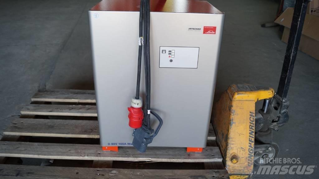 Linde R 20 N Lükandmastiga tõstukid