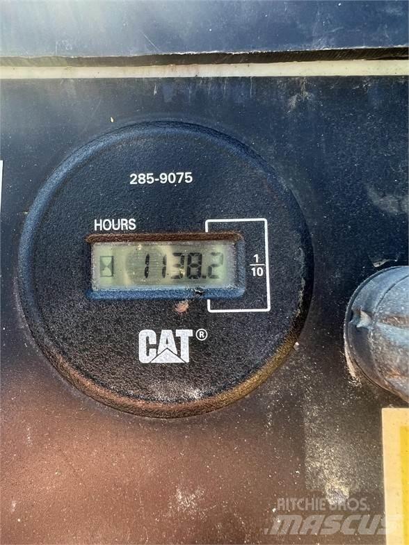 CAT PS-150B Pneumorehvidega rullid