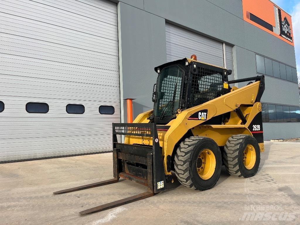 CAT 262 B Kompaktlaadurid