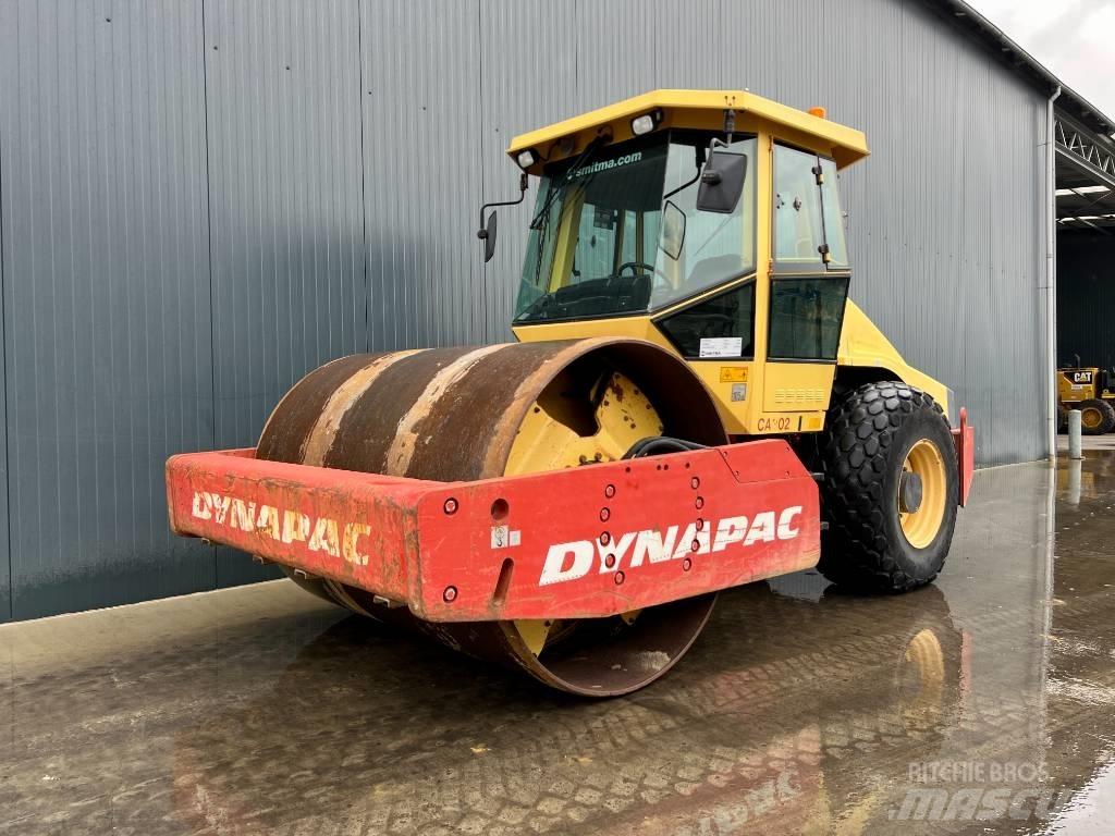 Dynapac CA302D Ühe trumliga rullid