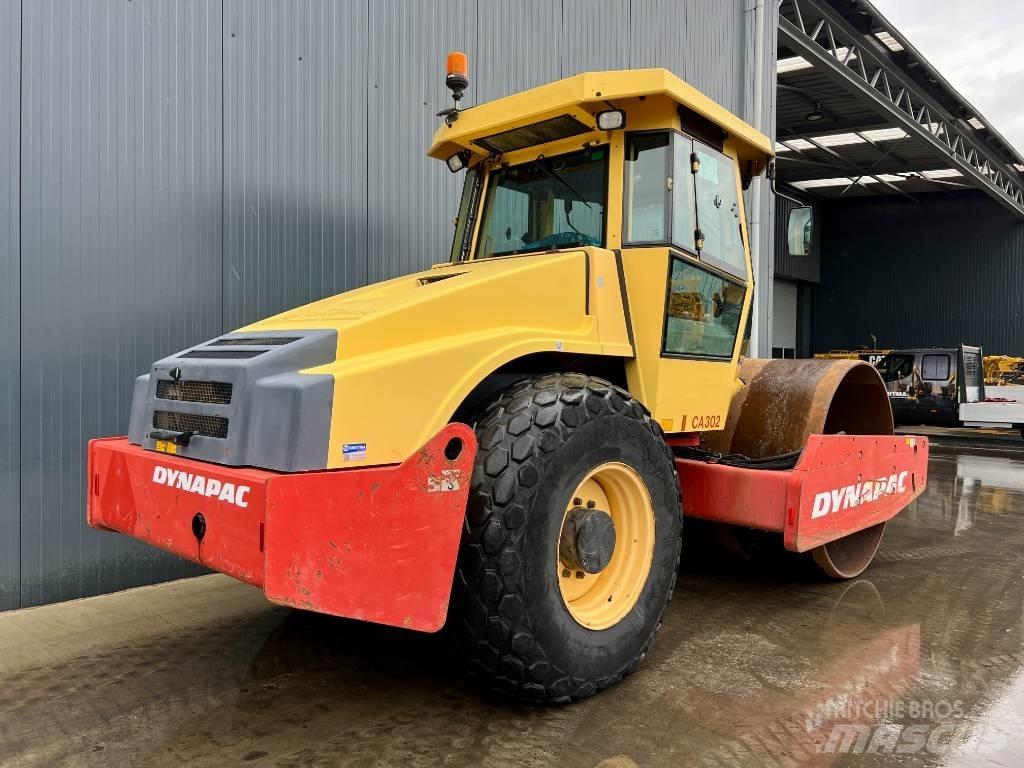 Dynapac CA302D Ühe trumliga rullid
