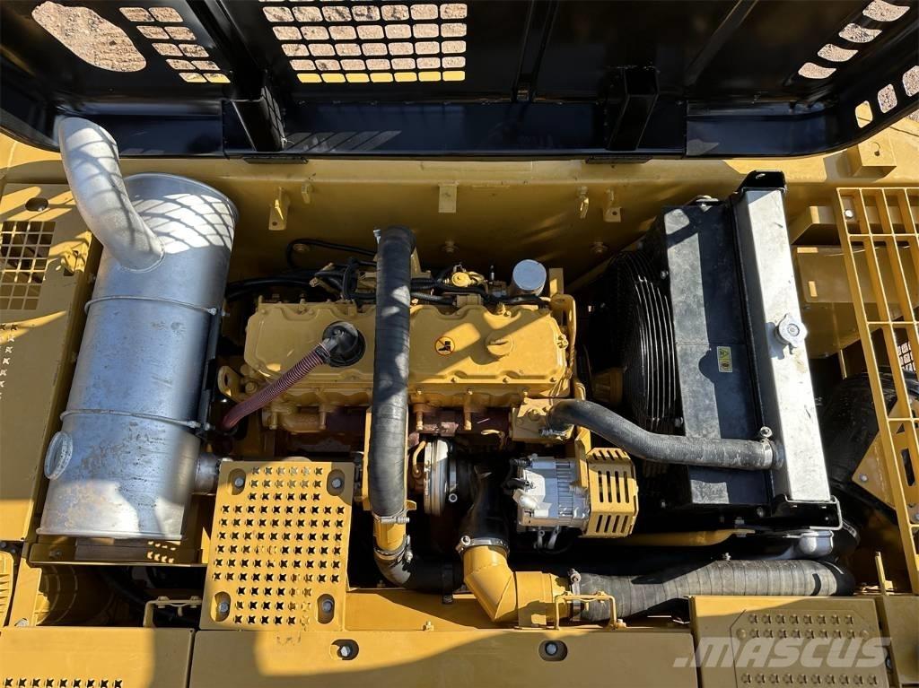 CAT 325C Roomikekskavaatorid