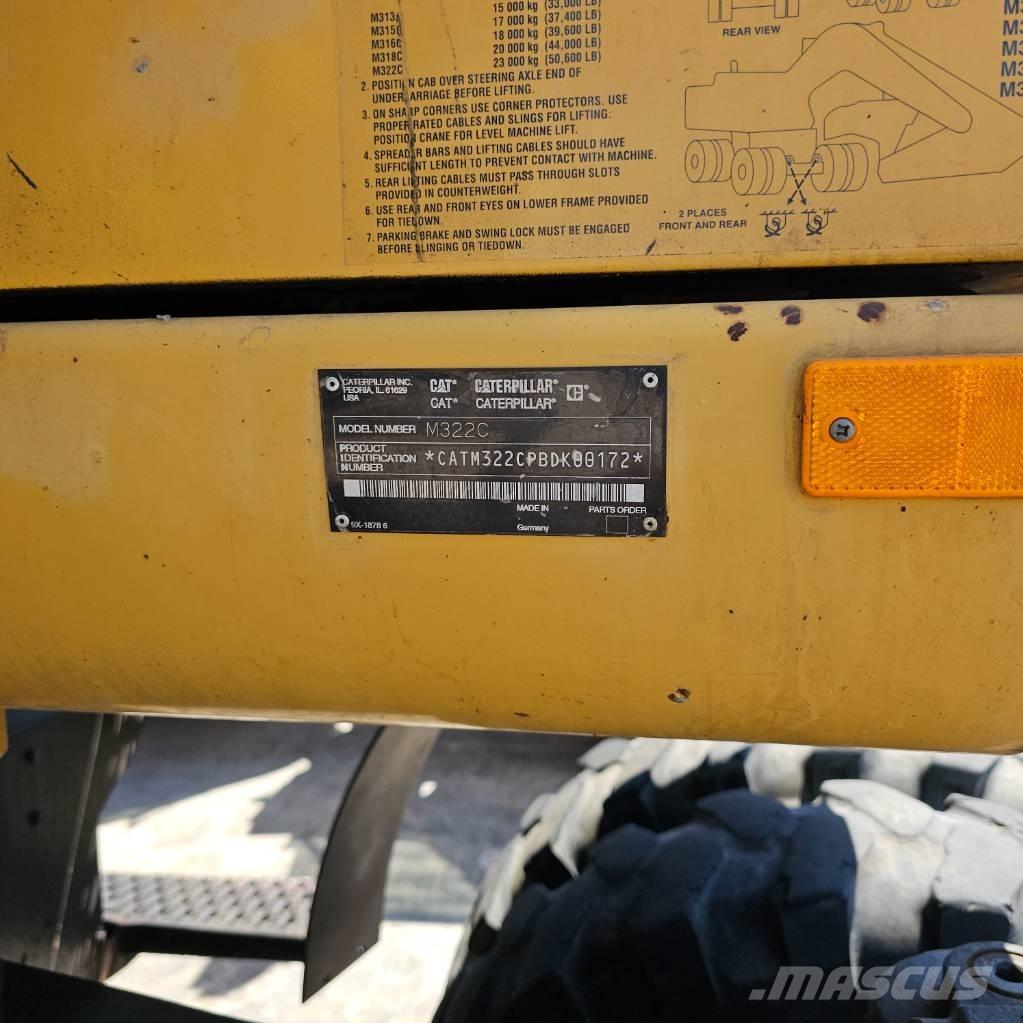 CAT 322 C Ratasekskavaatorid