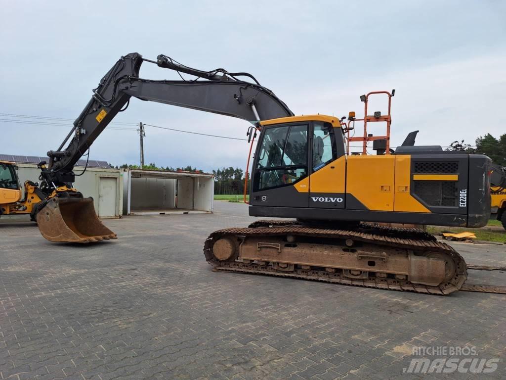 Volvo EC 220 EL Roomikekskavaatorid