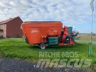 Kuhn Typ 2070 Söödajagajad/mikserid