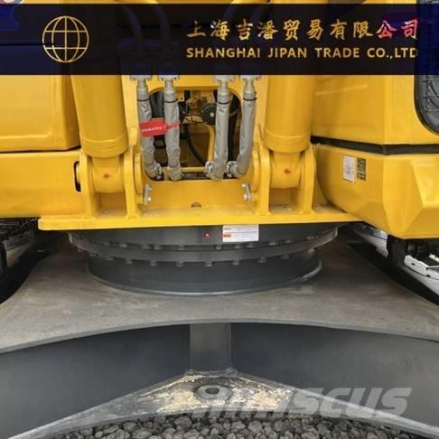 Komatsu PC 220 Roomikekskavaatorid