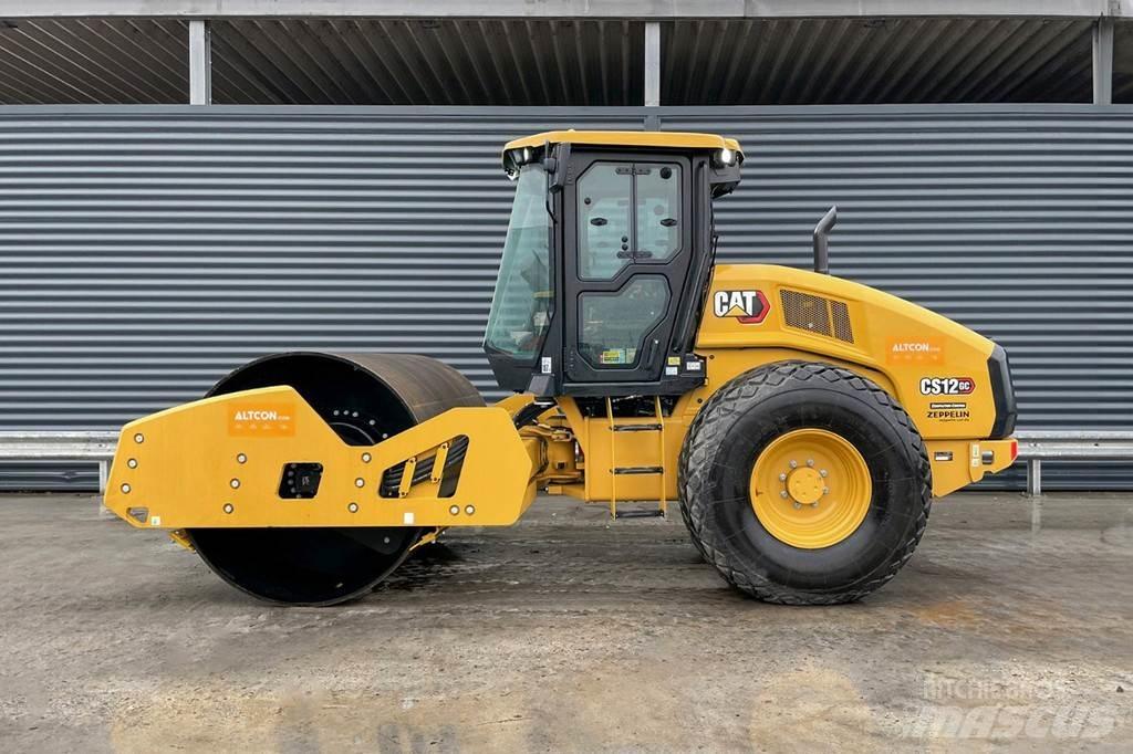 CAT CS-12 GC Ühe trumliga rullid