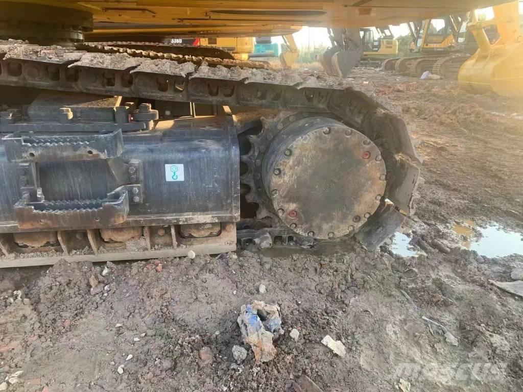 Komatsu pc 450 Roomikekskavaatorid