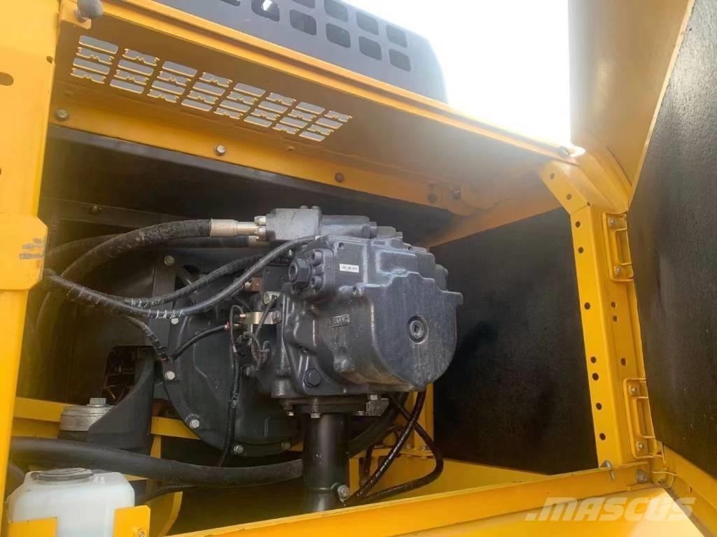 Komatsu pc 450 Roomikekskavaatorid