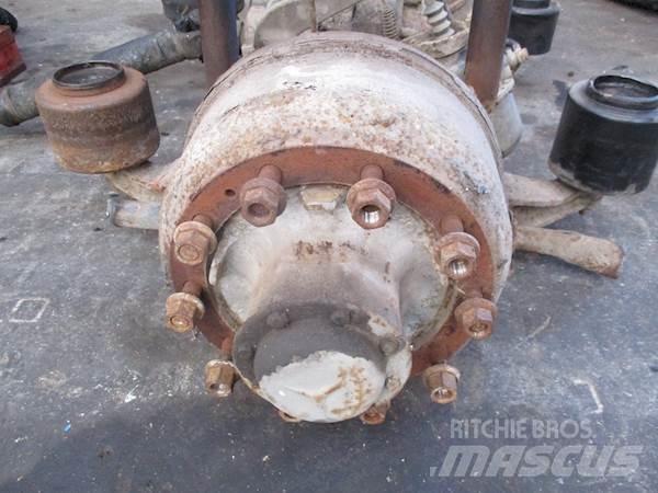 Mercedes-Benz 1217 Sillad