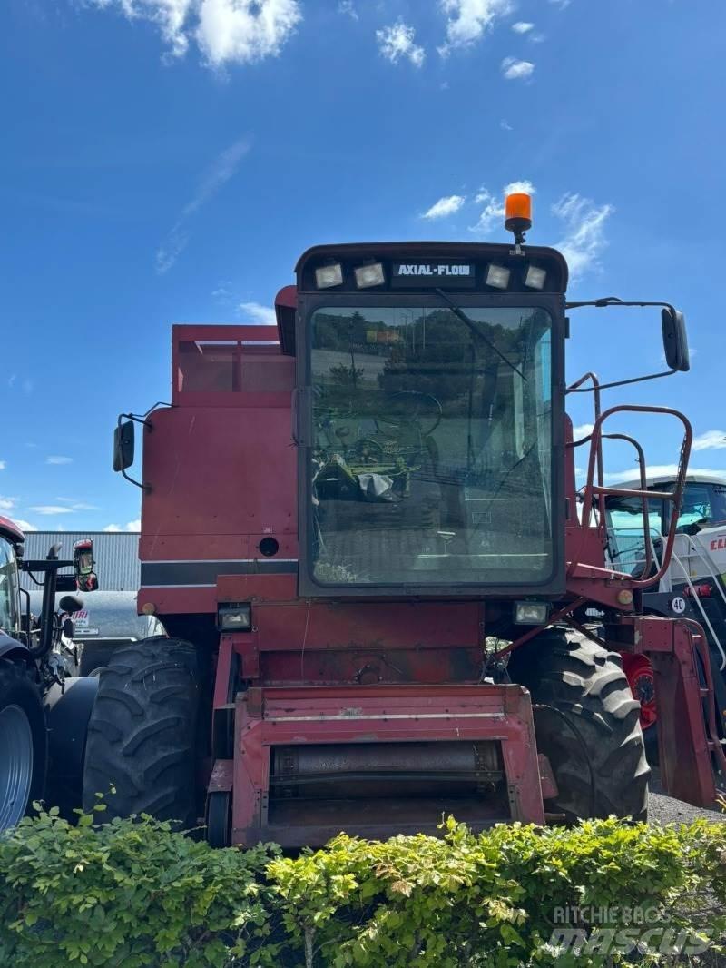 Case IH 1680 Axial Teraviljakombainid
