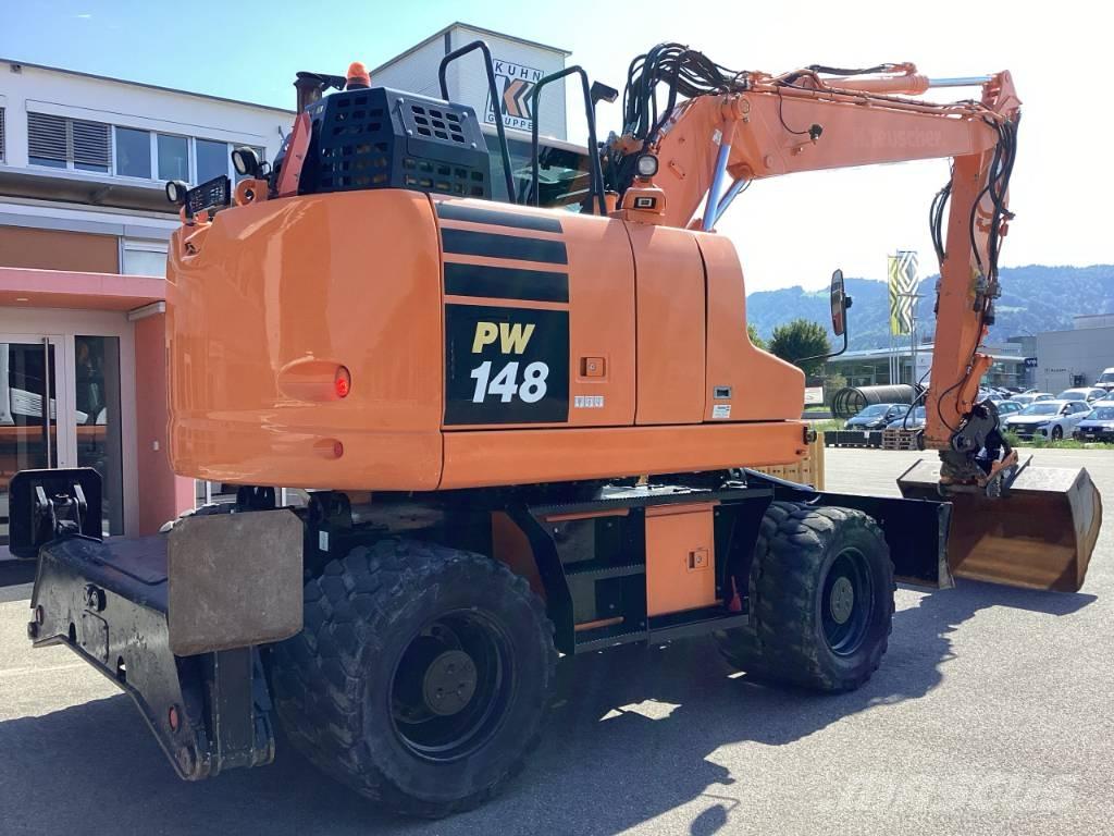 Komatsu PW 148-11 Ratasekskavaatorid
