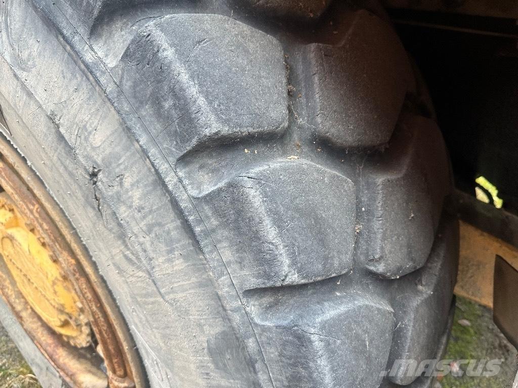 Volvo BM A25 6x6 Liigendraamiga pinnaseveokid