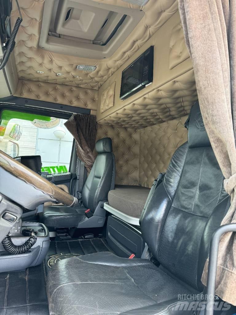 Scania R 520 LB8x4*4 Konksliftveokid