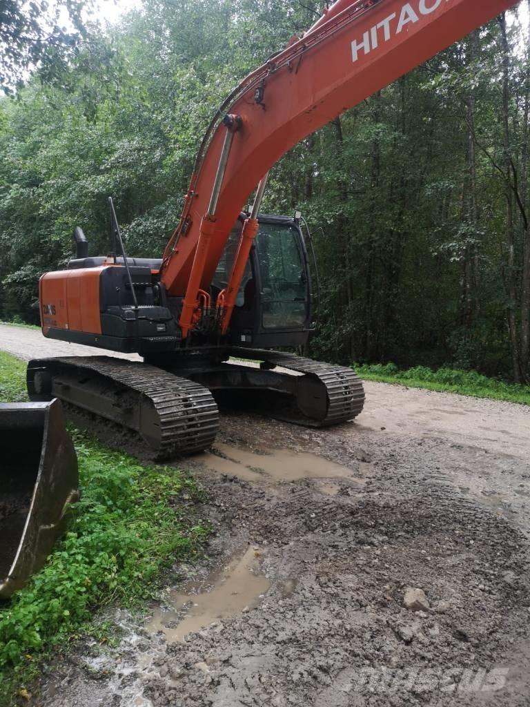 Hitachi ZX 210 LC-5B Roomikekskavaatorid