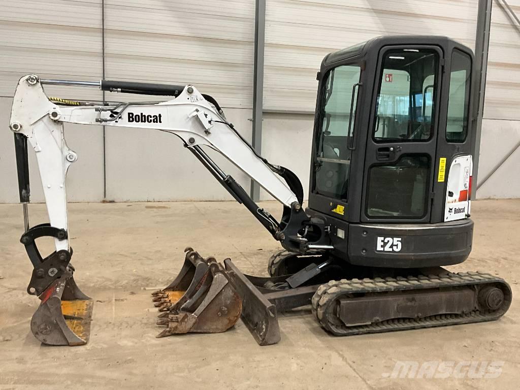 Bobcat E 25 Miniekskavaatorid < 7 t