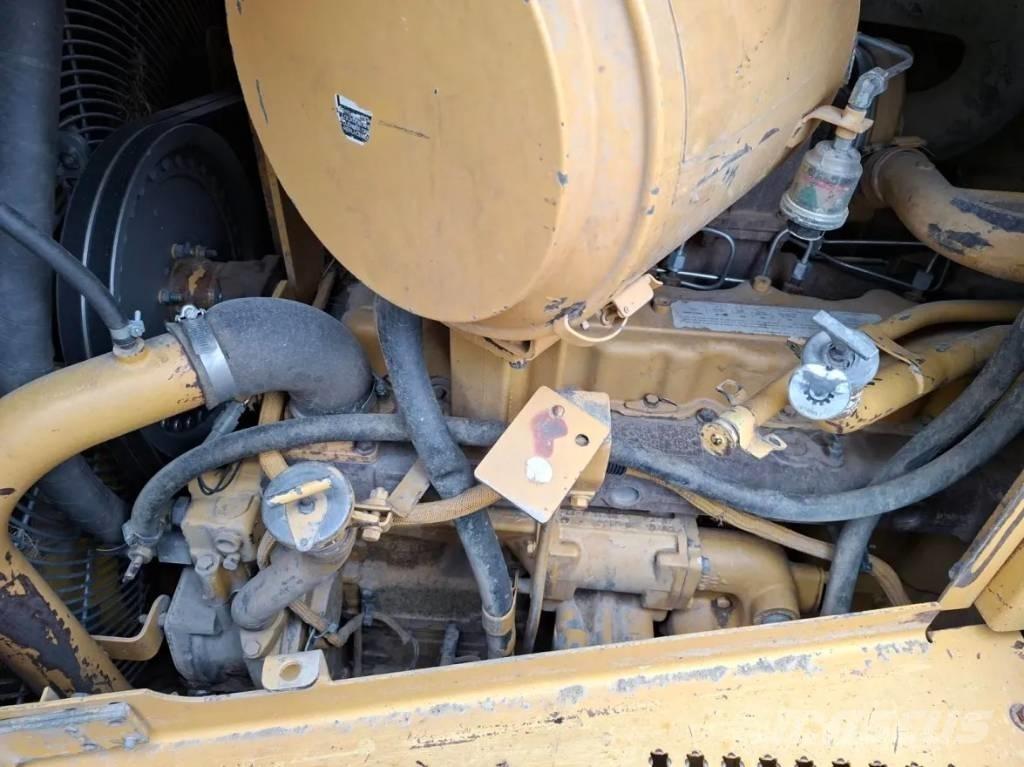 CAT D 6 R Buldooserid