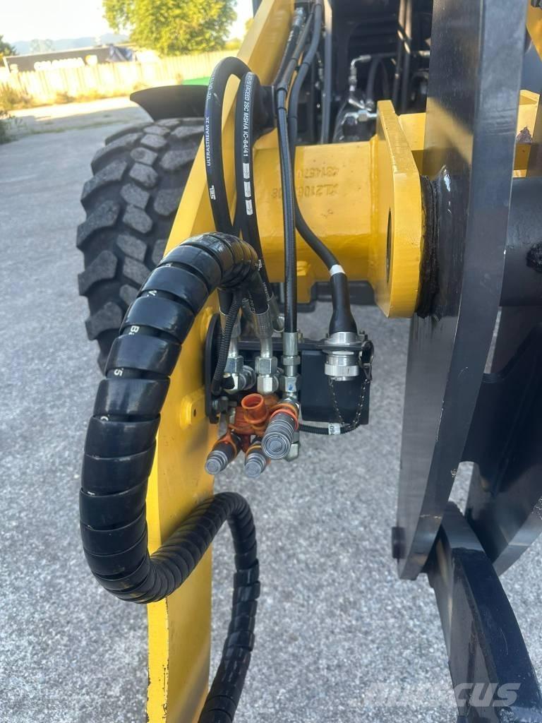 New Holland W 80 C Rataslaadurid