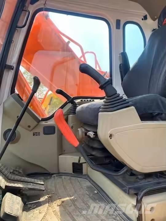 Doosan DH 150 LC-7 Roomikekskavaatorid
