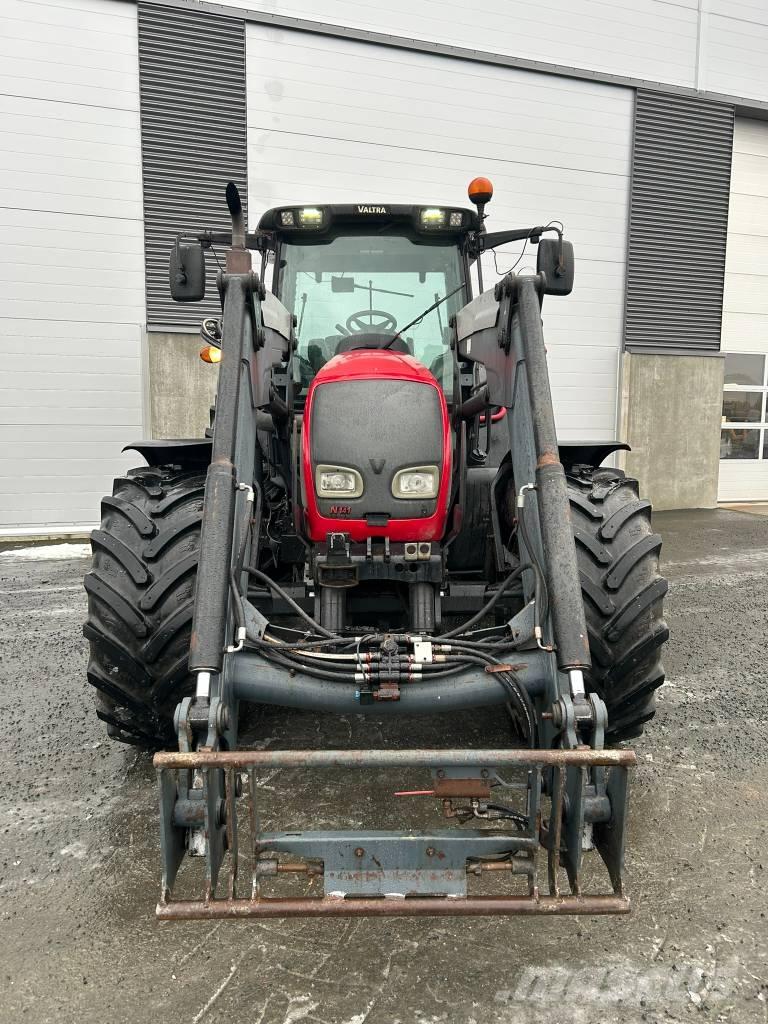 Valtra N141 Advance Traktorid