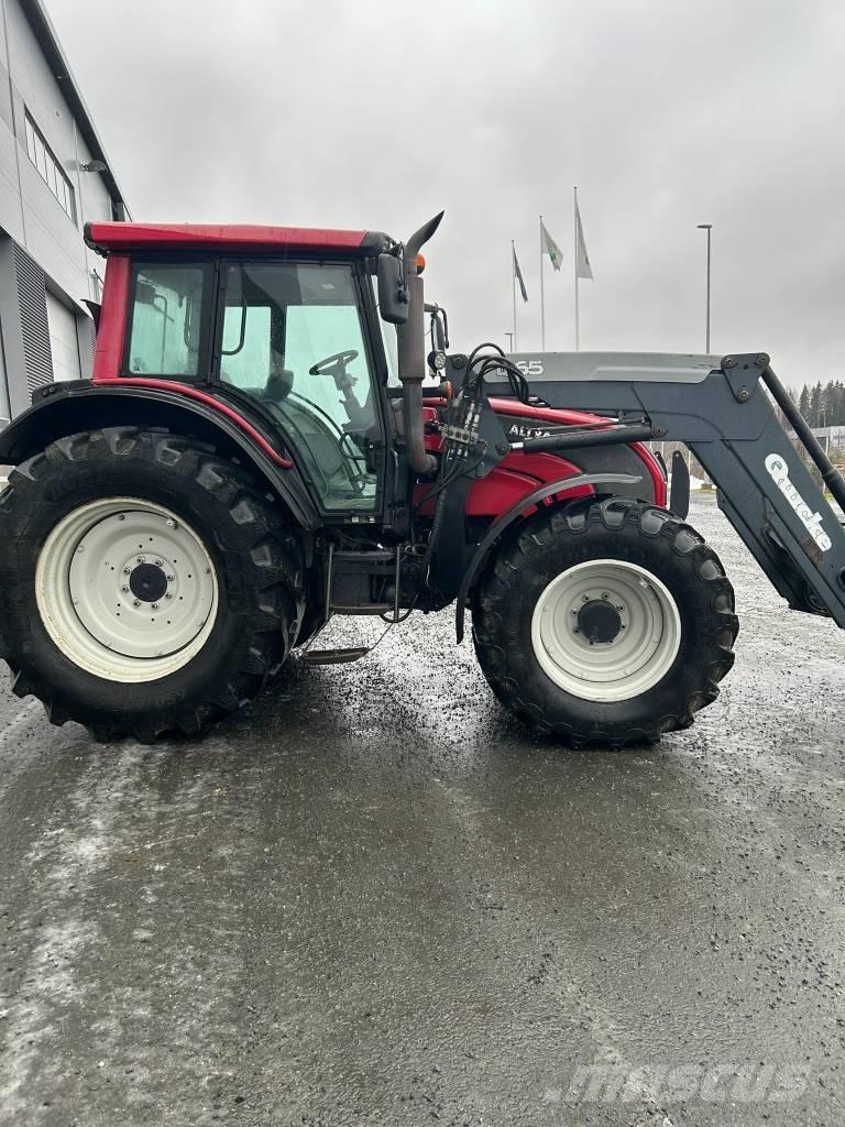 Valtra N141 Advance Traktorid
