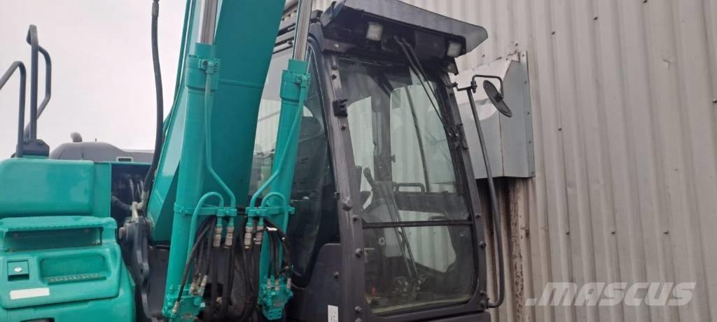 Kobelco SK130LC-11 Roomikekskavaatorid