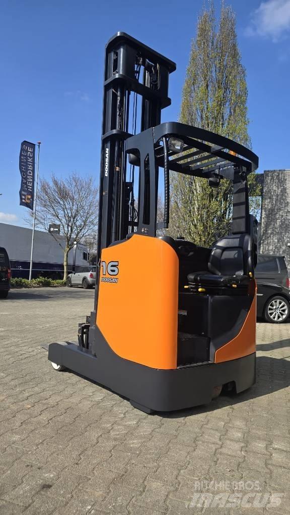 Doosan BR 16 JW-7 Lükandmastiga tõstukid