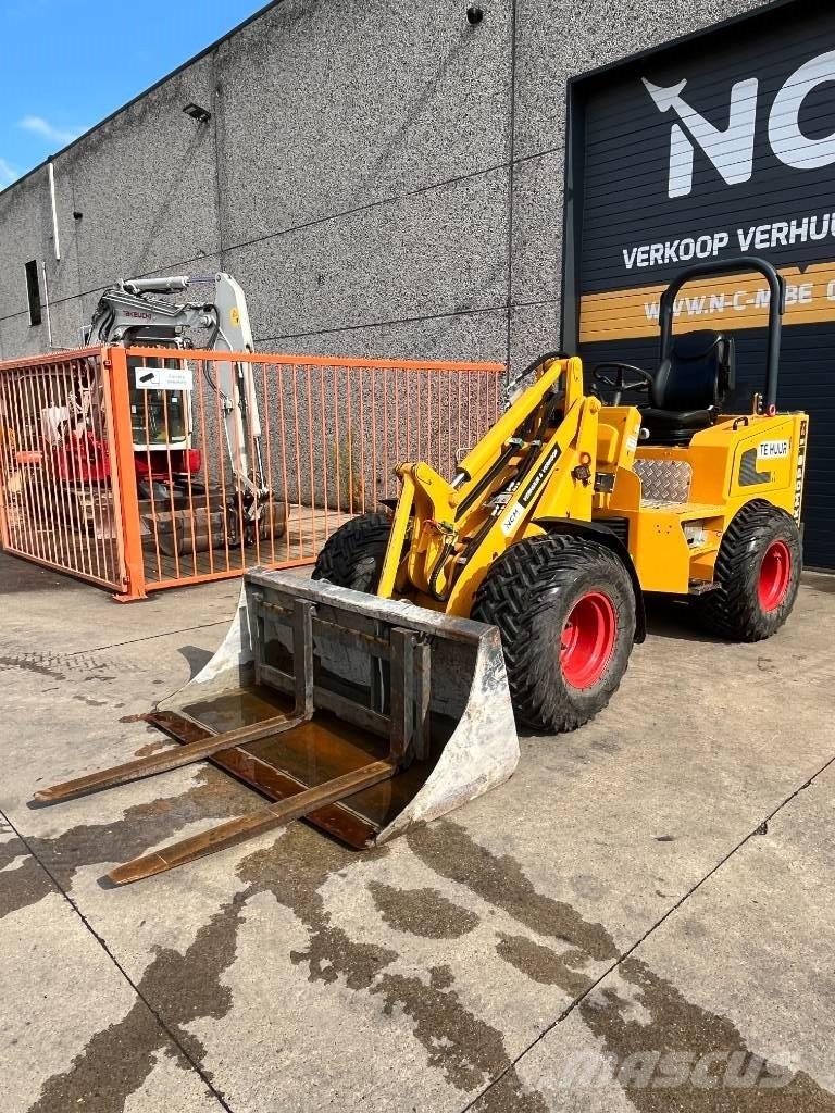 Knikmops KM 250 Rataslaadurid