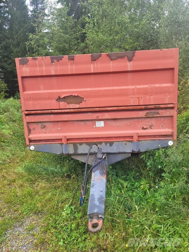Tuhti M110 Kallurhaagised