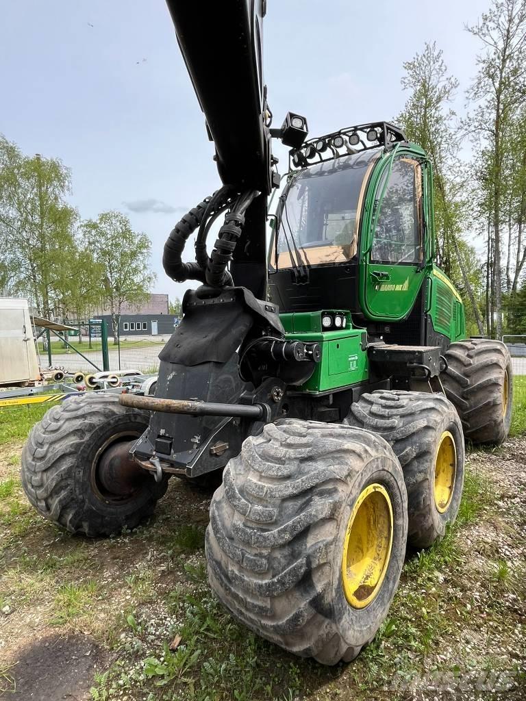 John Deere 1070E Harvesterid