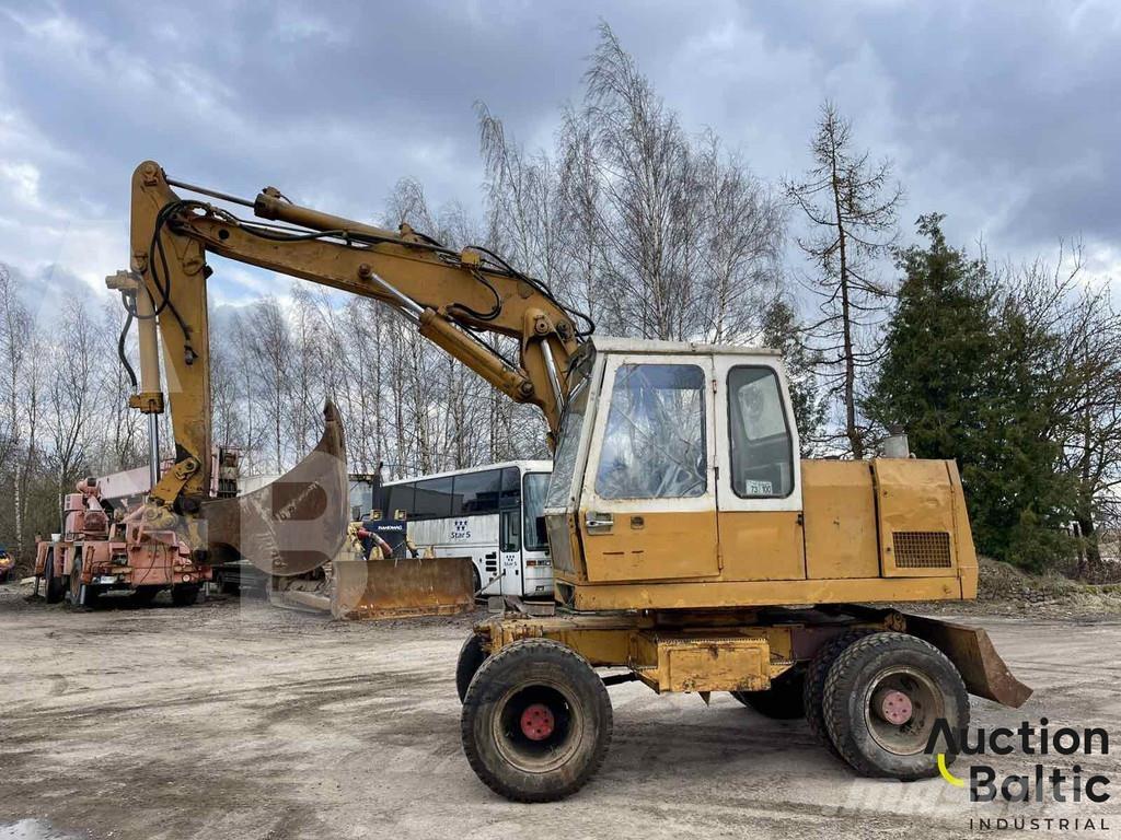 Liebherr A 900 C Ratasekskavaatorid