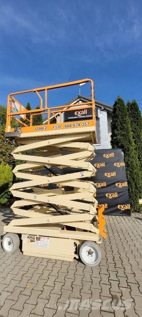 JLG 3246 E 2 Käärtõstukid