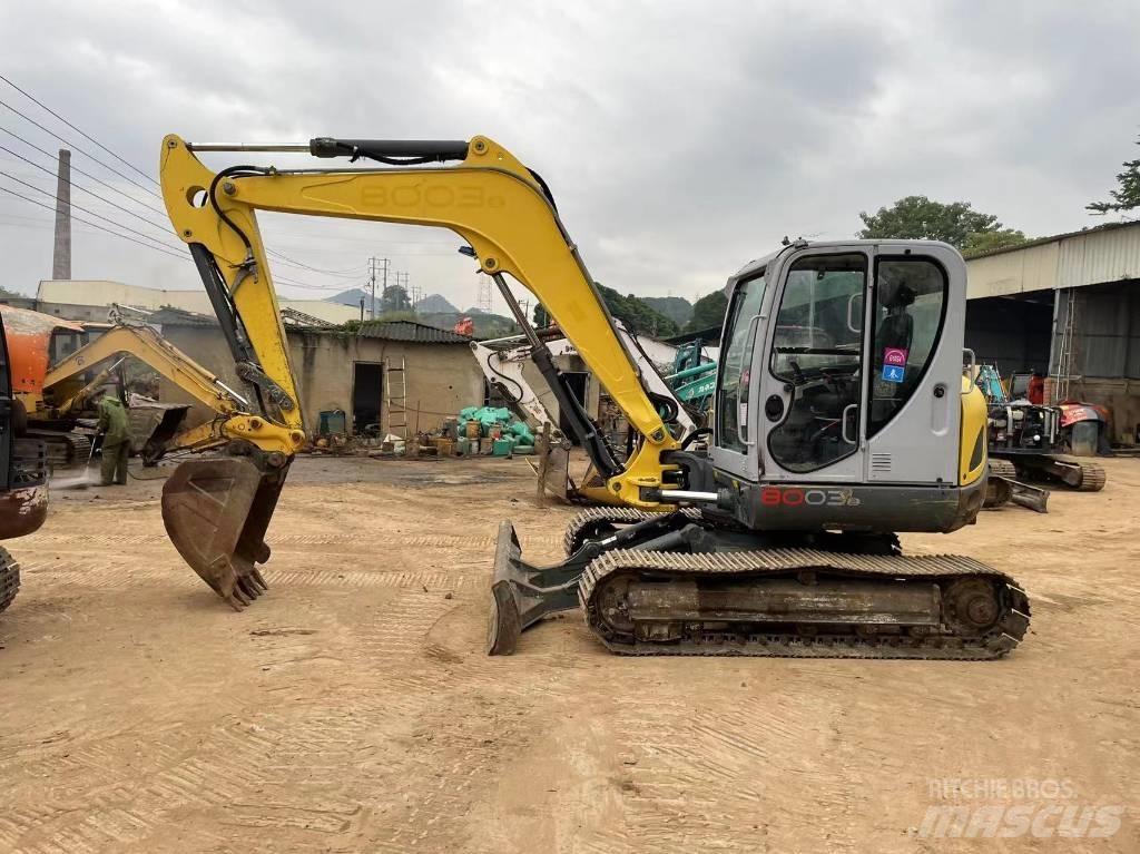 Wacker Neuson 8003 Väikeekskavaatorid 7t-12t
