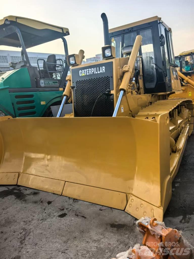 CAT D6G Buldooserid
