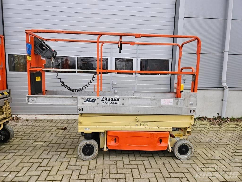 JLG 1930 ES Käärtõstukid