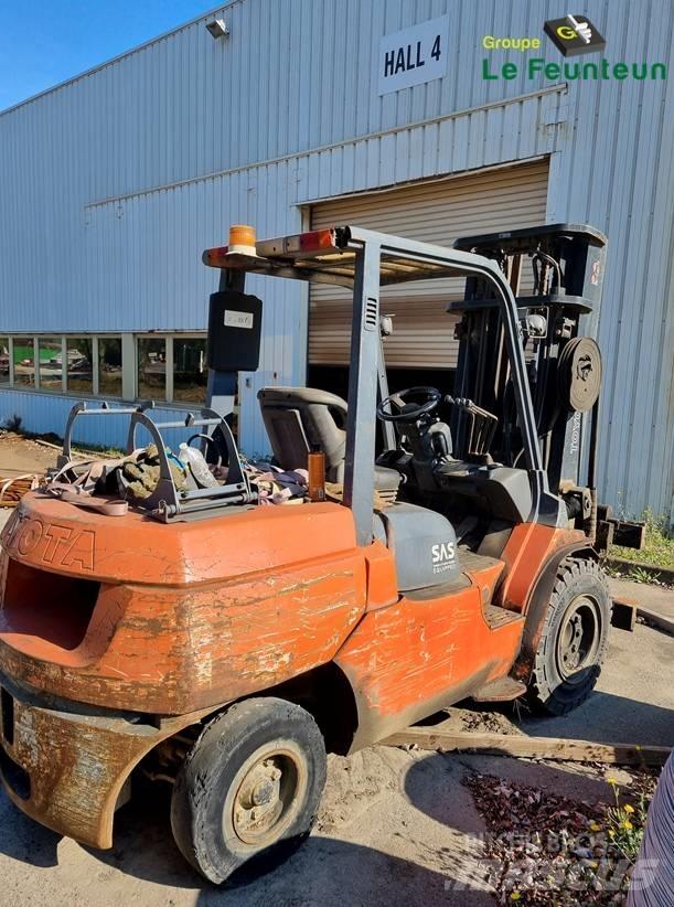 Toyota 02-7 FG A 50 Gaasitõstukid