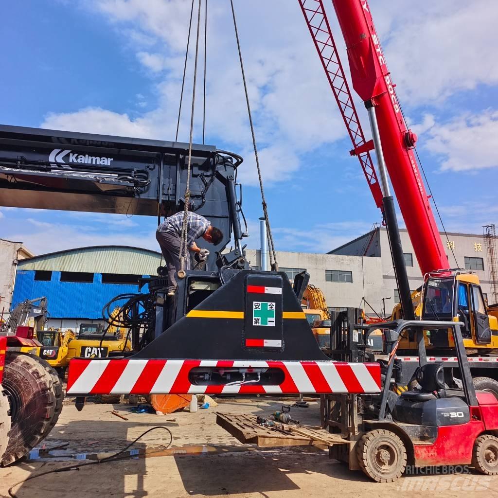 Kalmar DRF 450 Konteineritõstukid