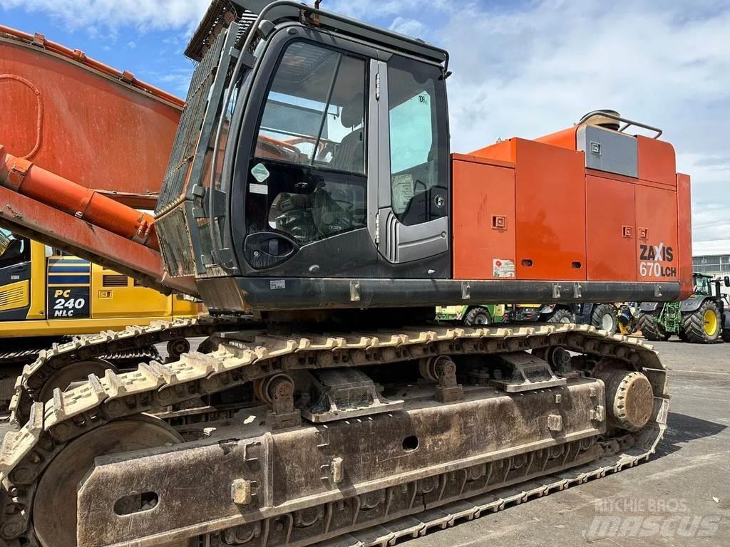 Hitachi ZX670CH-3 Roomikekskavaatorid