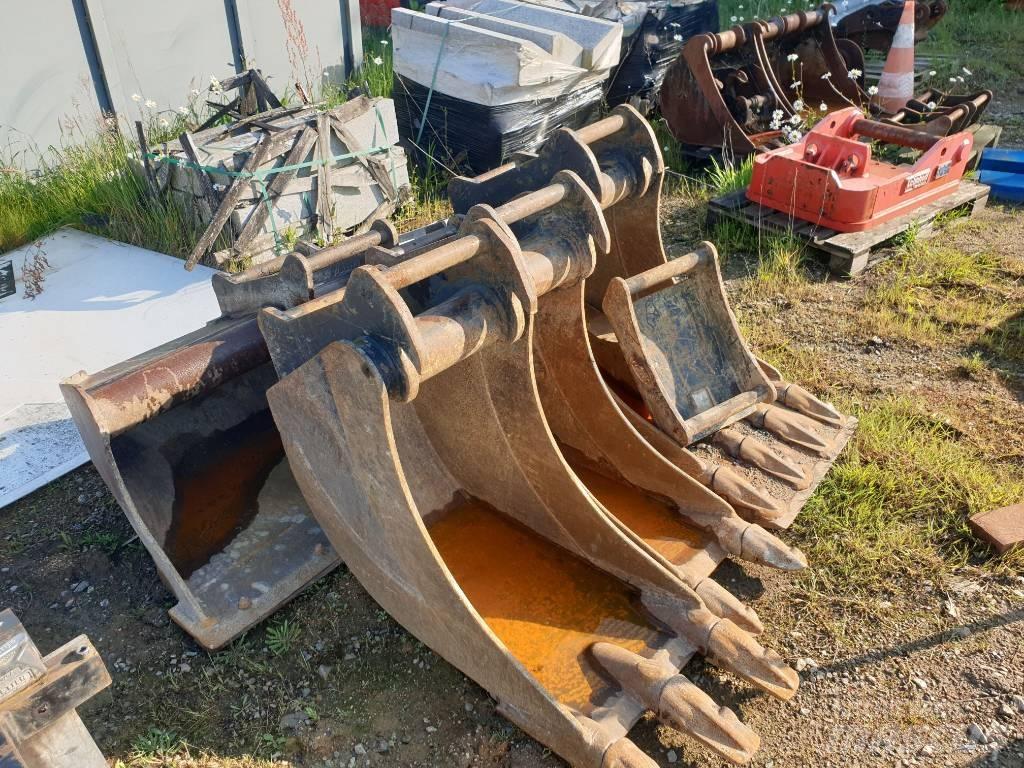 Komatsu PW118MR-11 Ratasekskavaatorid
