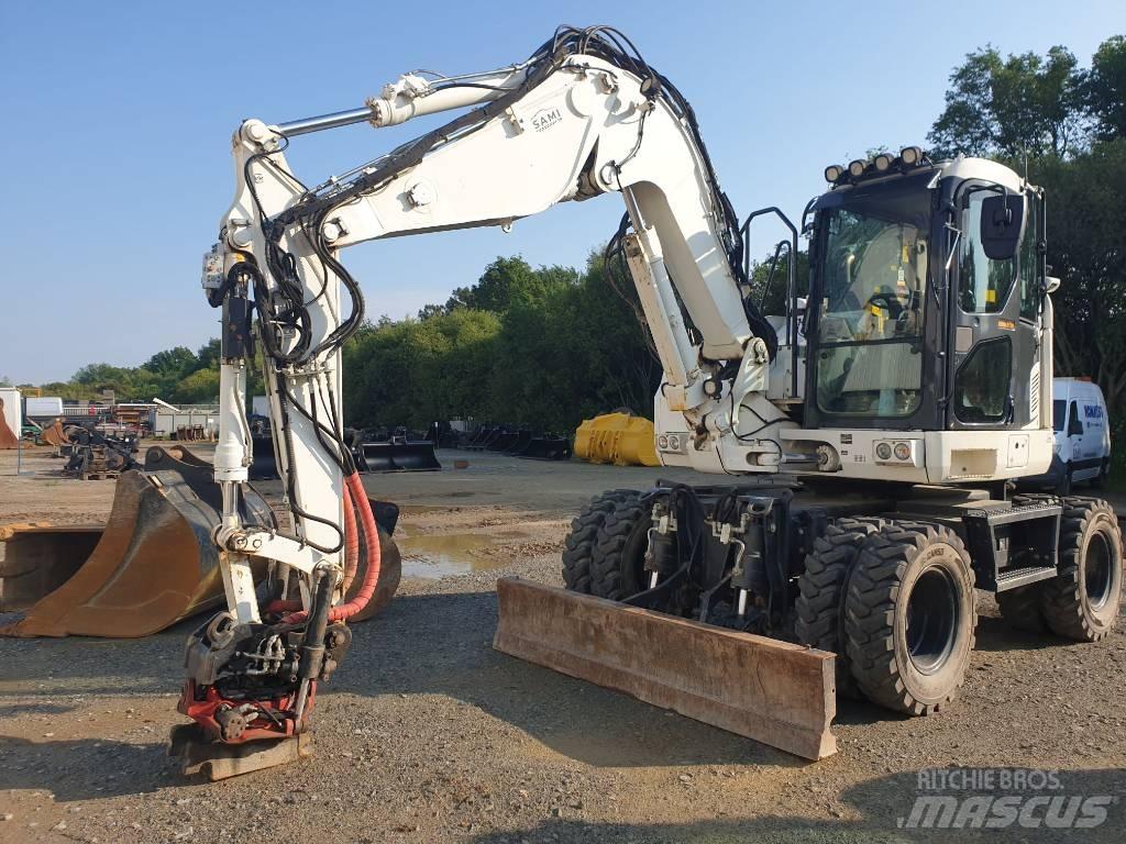 Komatsu PW118MR-11 Ratasekskavaatorid