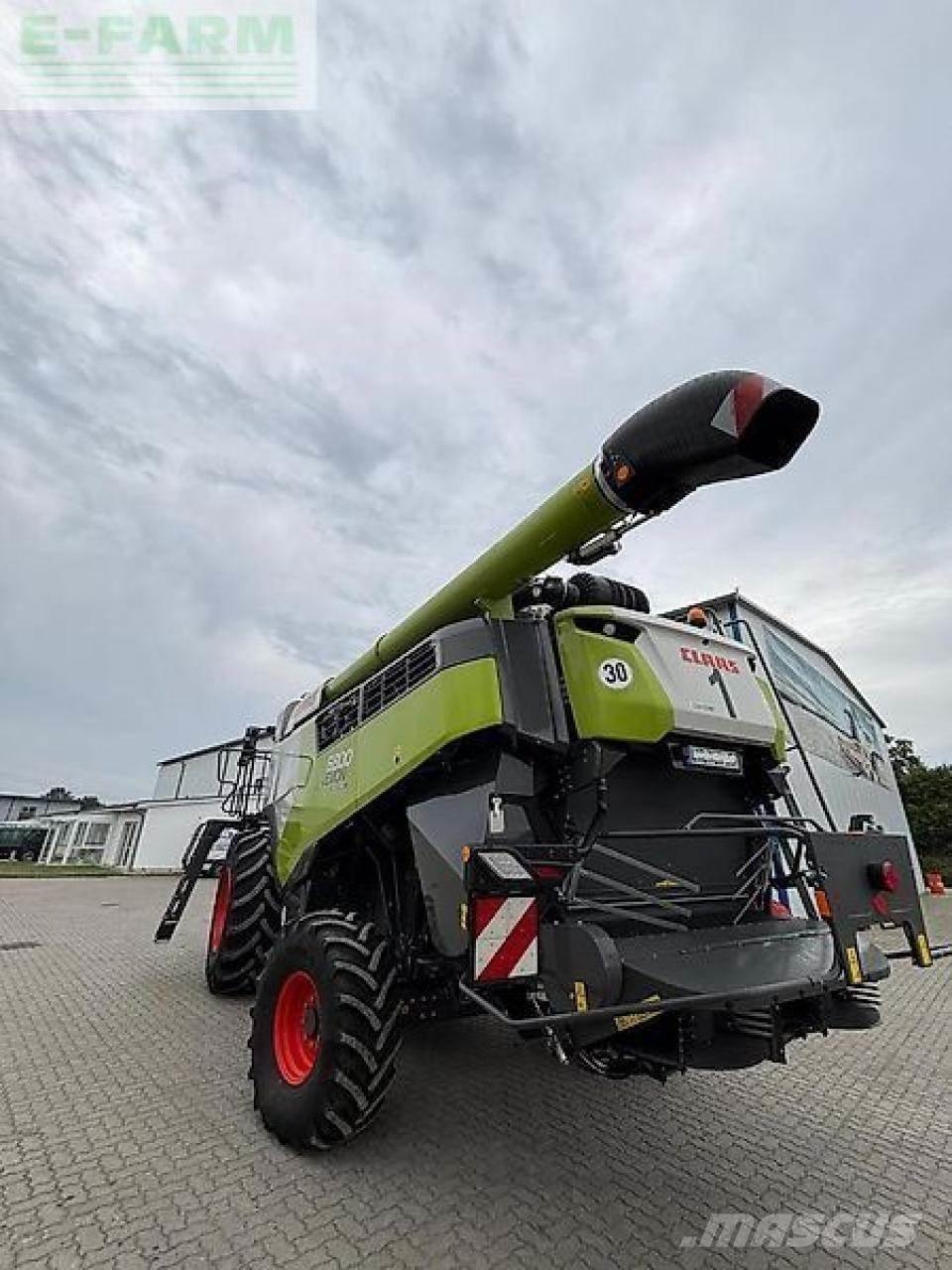 CLAAS lexion 6800 Teraviljakombainid