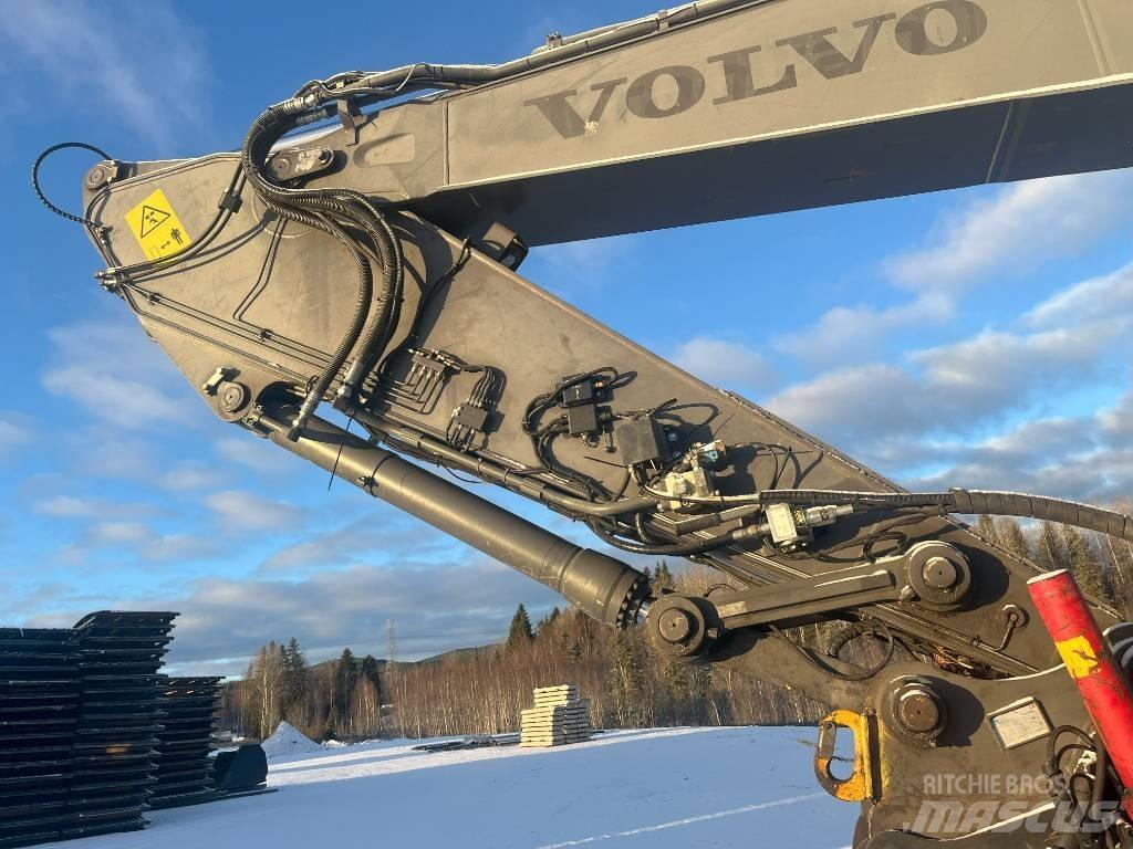 Volvo EC 250 D L Roomikekskavaatorid