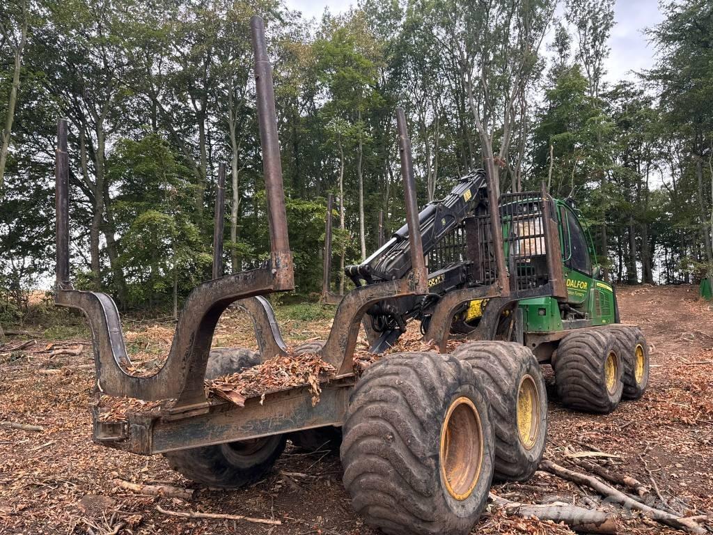 John Deere 1110 E Forwarderid