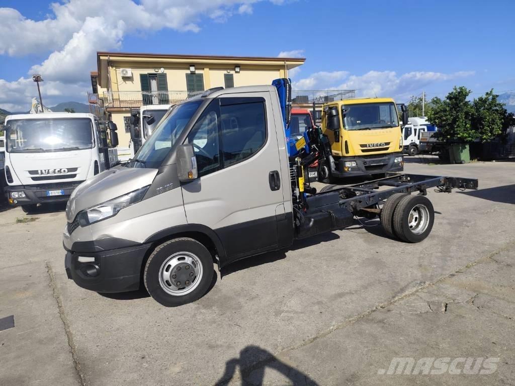 Iveco Daily 35-130 Kraanaga veokid