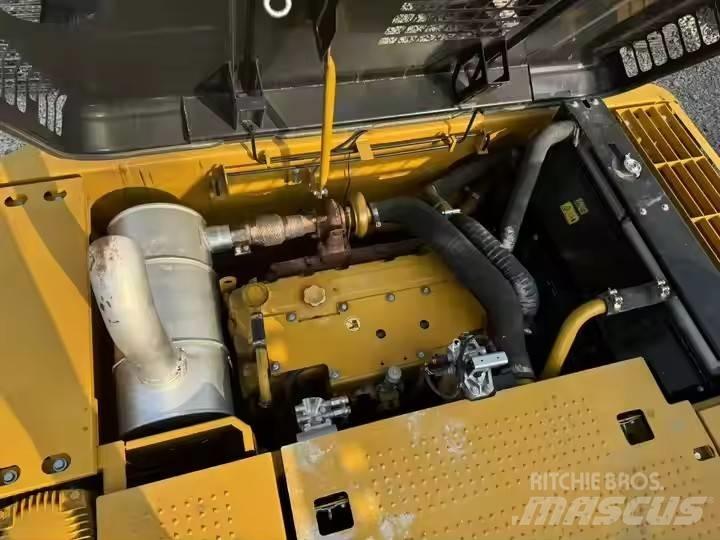 CAT CAT323D2L Väikeekskavaatorid 7t-12t