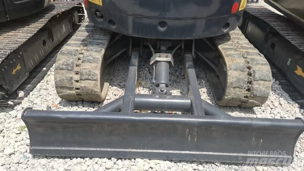 Kubota KX155 Roomikekskavaatorid