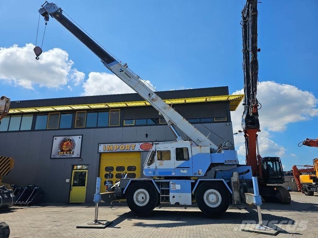 Tadano TR250E Maastikutõstukid