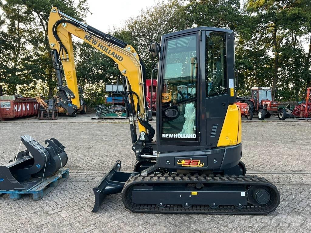 New Holland E 35 D Miniekskavaatorid < 7 t