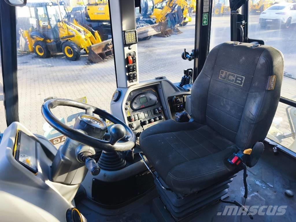 JCB 3CX Compact Ekskavaatorlaadurid